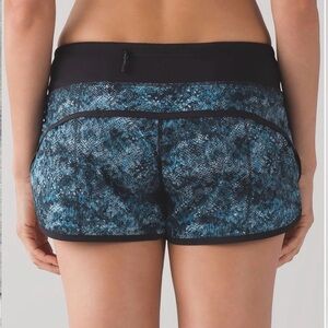 Lululemon Speed Short 2.5” size 6 Fairisle Multi Black